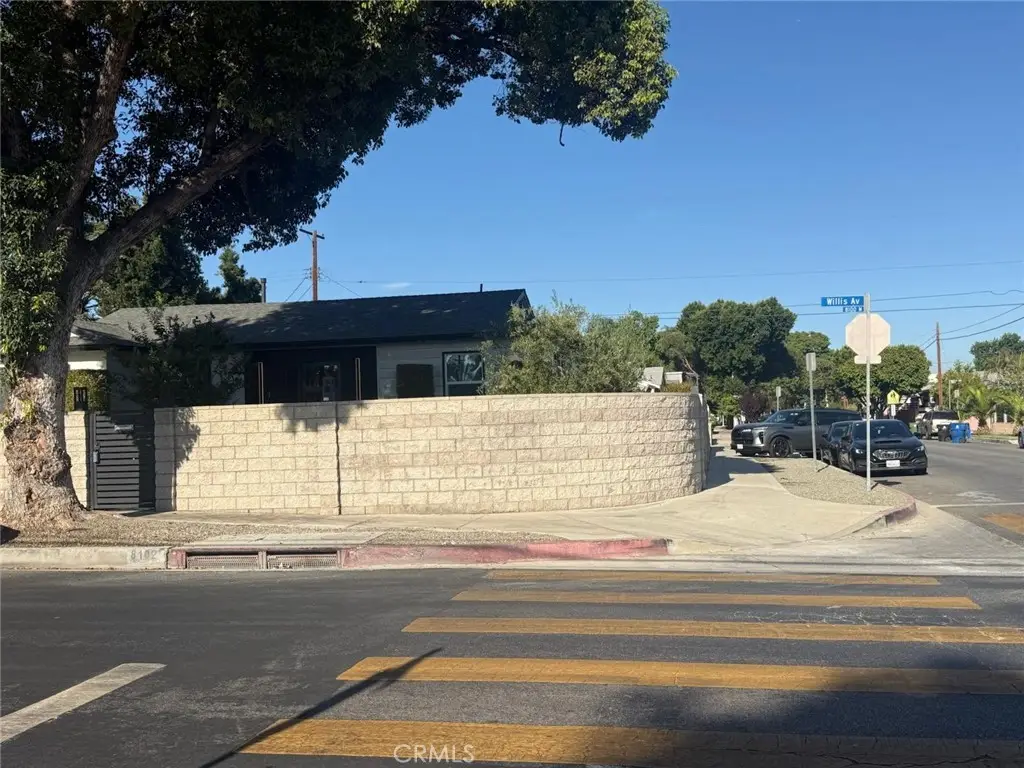 8102 Willis, Panorama City, CA 91402 - #1