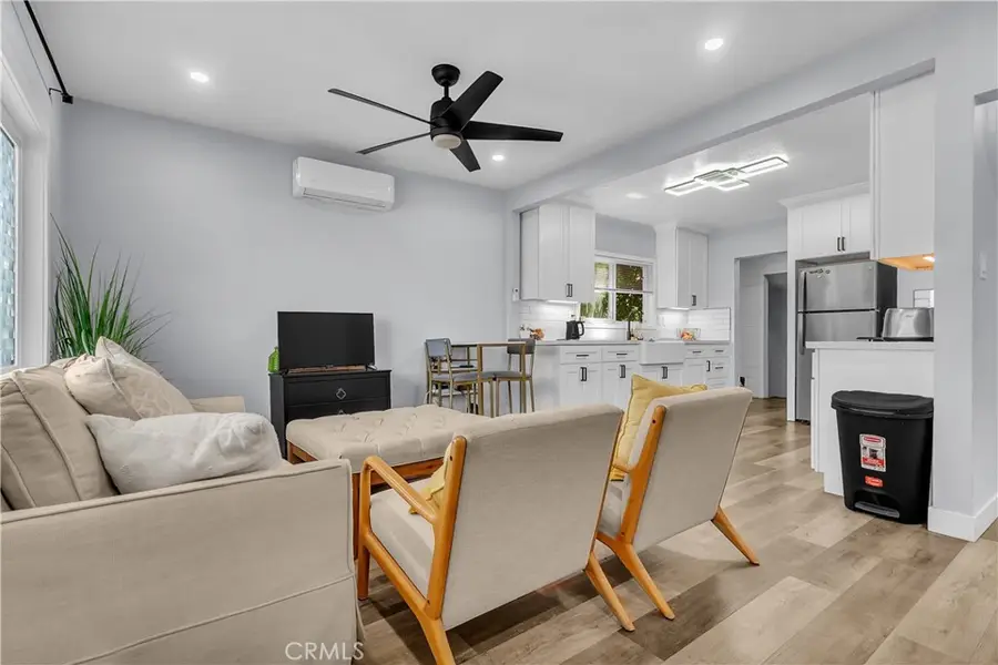 1162 39th Place, Los Angeles, CA 90037 - #3
