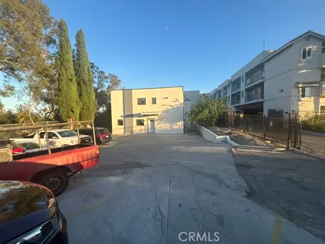 5210 Oakland, Los Angeles, CA 90032 - #2