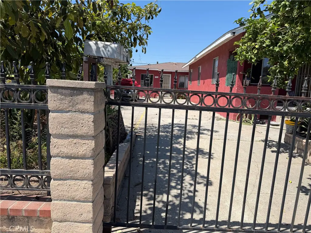 2023 E 76th, Los Angeles, CA 90001 - #1