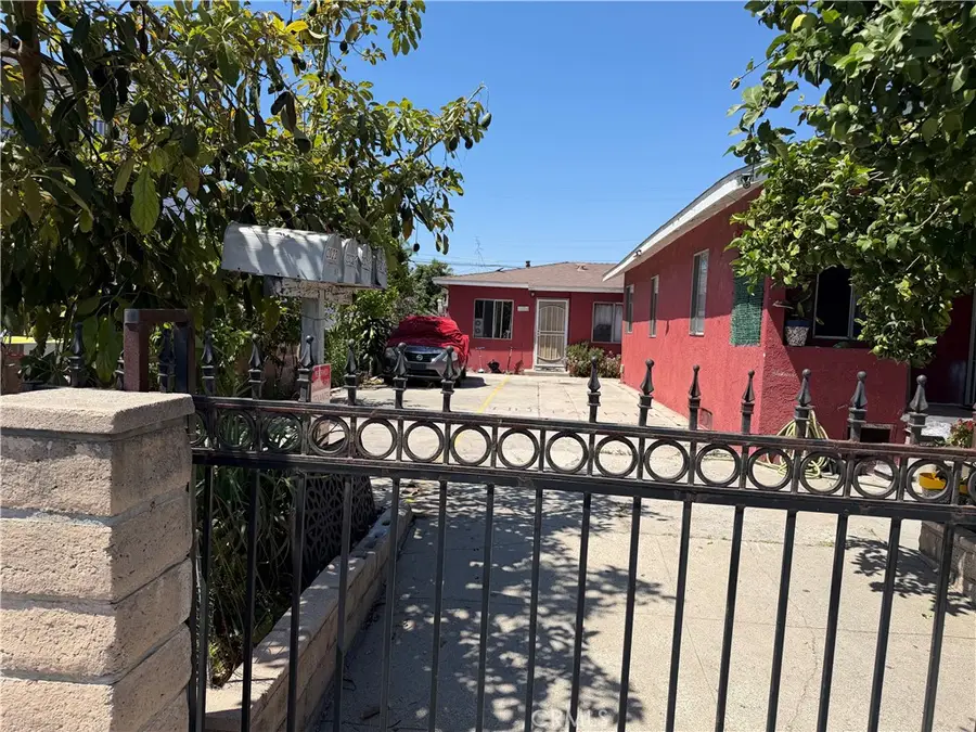 2023 E 76th, Los Angeles, CA 90001 - #2
