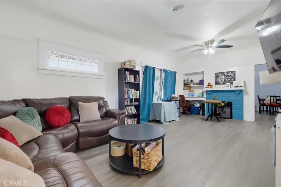1007 E 42nd, Los Angeles, CA 90011 - #2