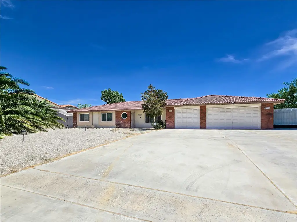 16081 Tude Road, Apple Valley, CA 92307 - #1