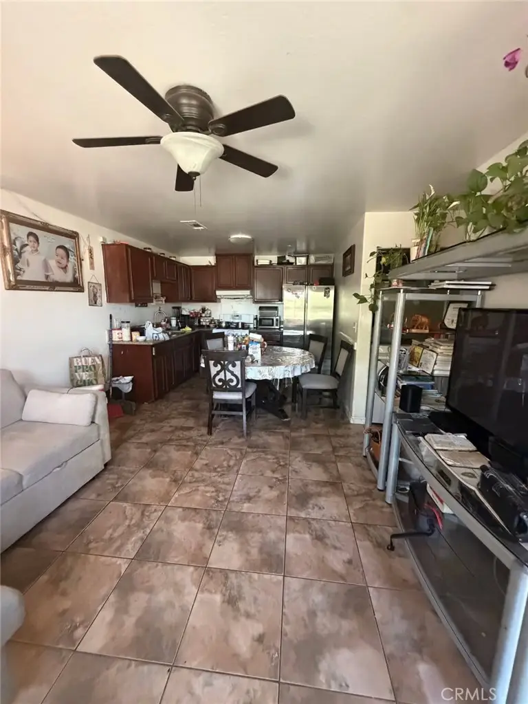318 S Owens, Bakersfield, CA 93307 - #2