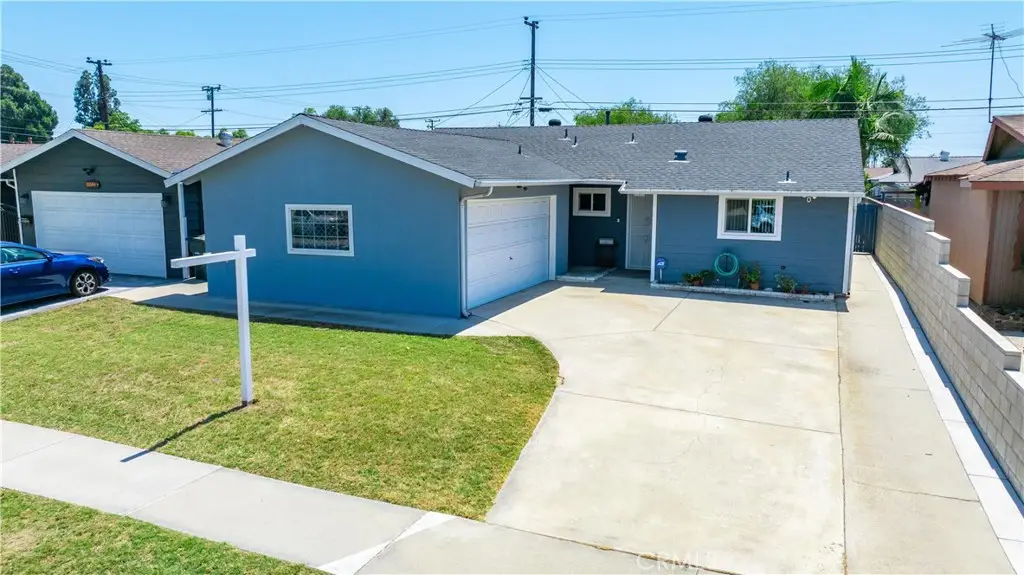 11534 Elvins, Lakewood, CA 90715 - #1