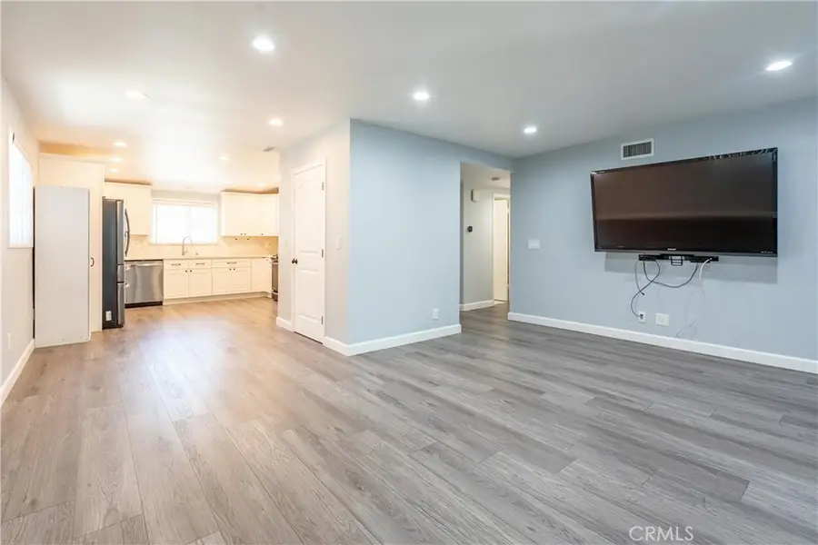 11534 Elvins, Lakewood, CA 90715 - #3