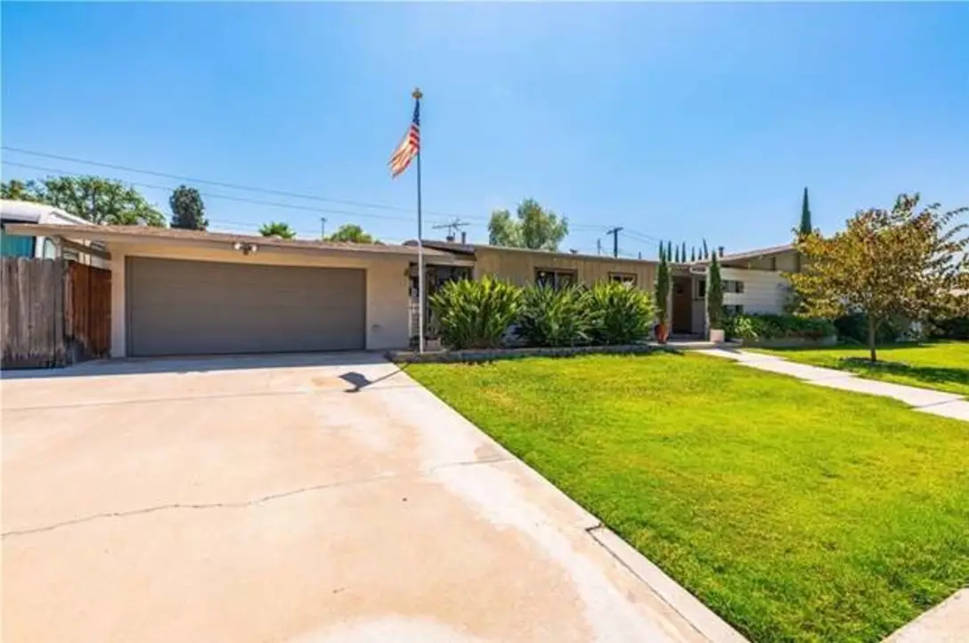 2390 Gloucester, Riverside, CA 92506 - #1