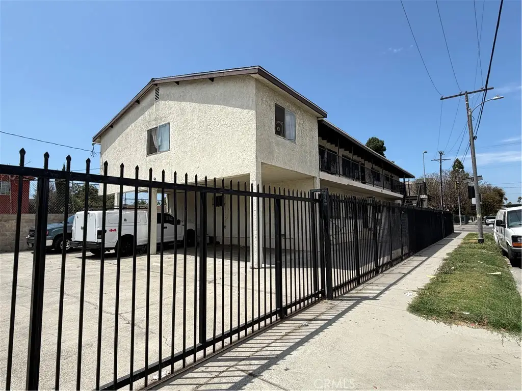 254 W 83rd Street, Los Angeles, CA 90003 - #1