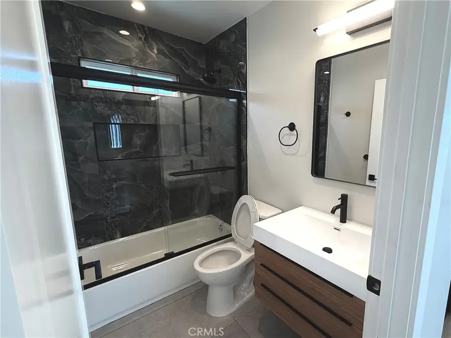 1645 E 50th, Los Angeles, CA 90011 - #3