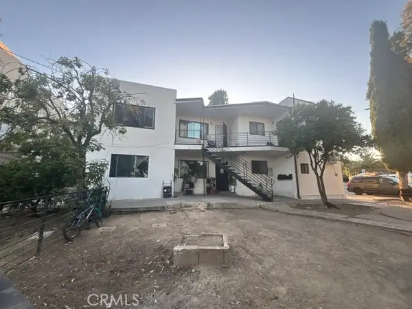 5210 Oakland, Los Angeles, CA 90032