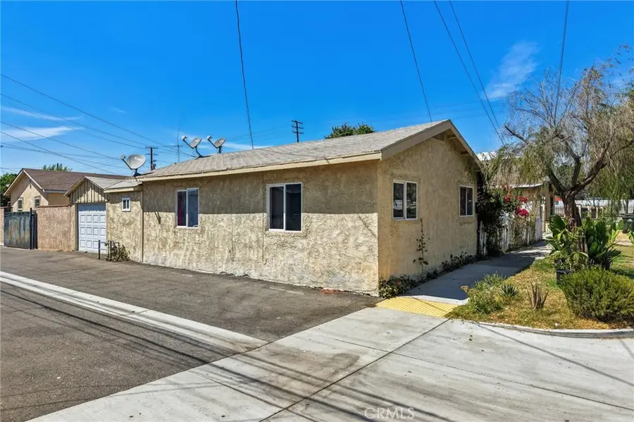 412 S Fern Avenue, Ontario, CA 91762 - #3