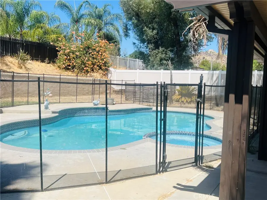 133 S Woodlake, Lake Elsinore, CA 92530 - #3