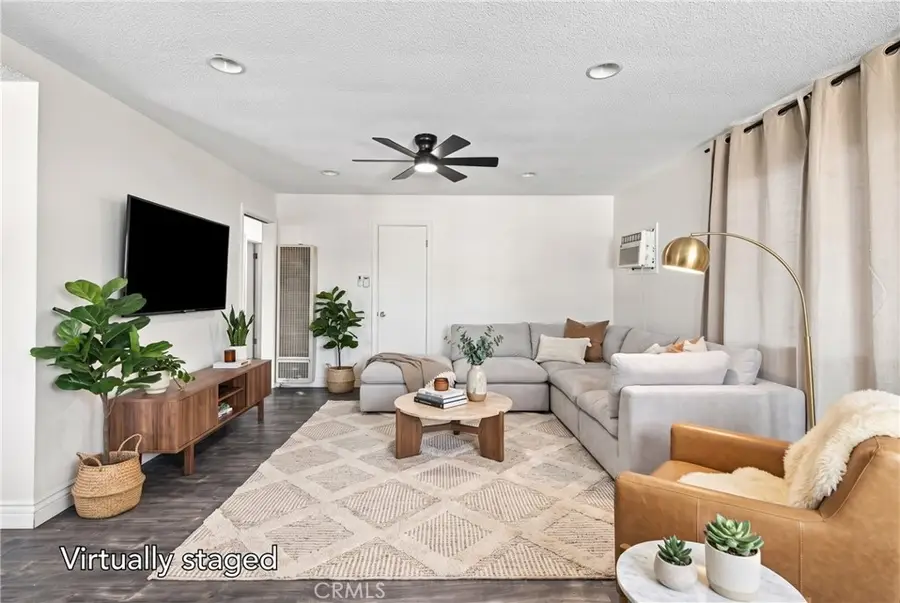 561 Lanier St, Hemet, CA 92543 - #3