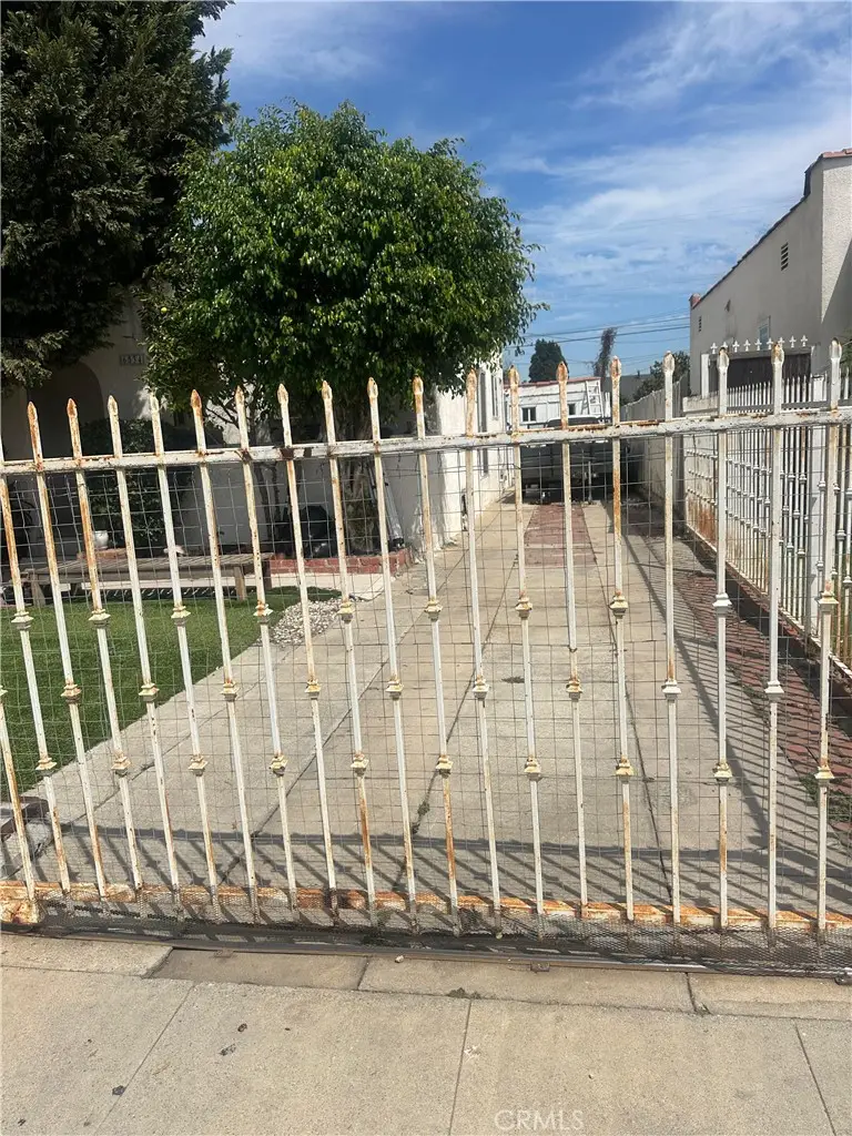 6534 4th, Los Angeles, CA 90043 - #2