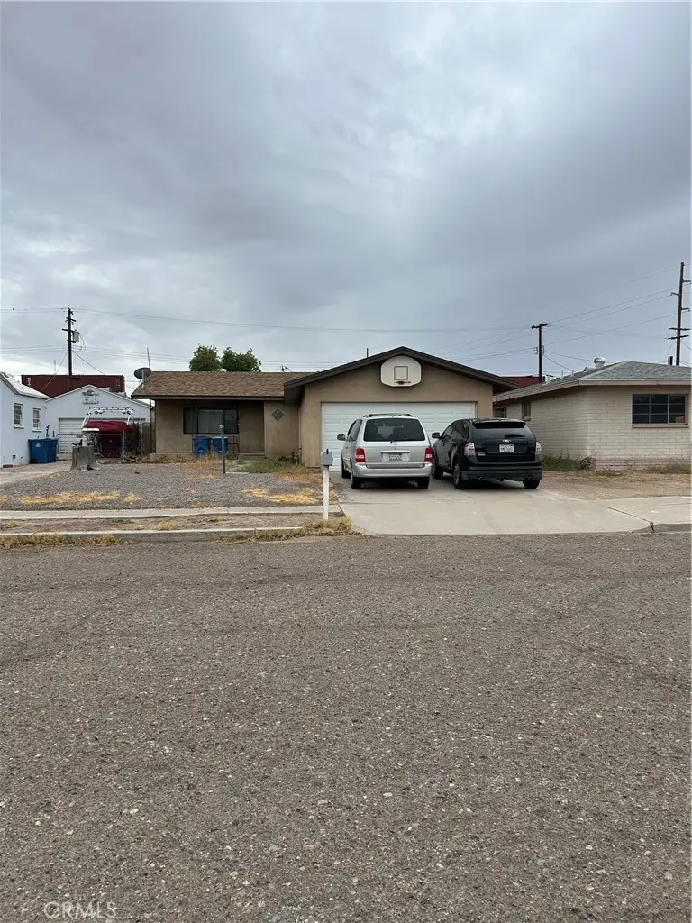 555 California, Needles, CA 92363 - #2