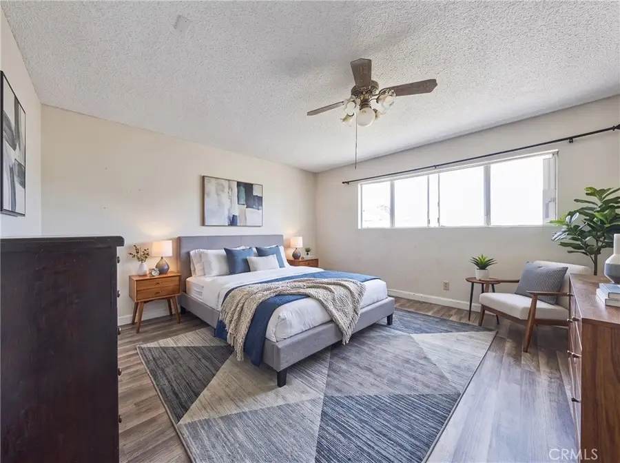 915 E 41st, Los Angeles, CA 90011 - #2