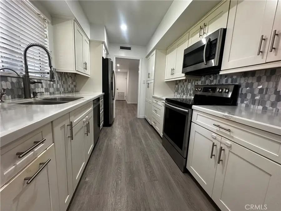 12035 Beverly Boulevard #1F, Whittier, CA 90601 - #3