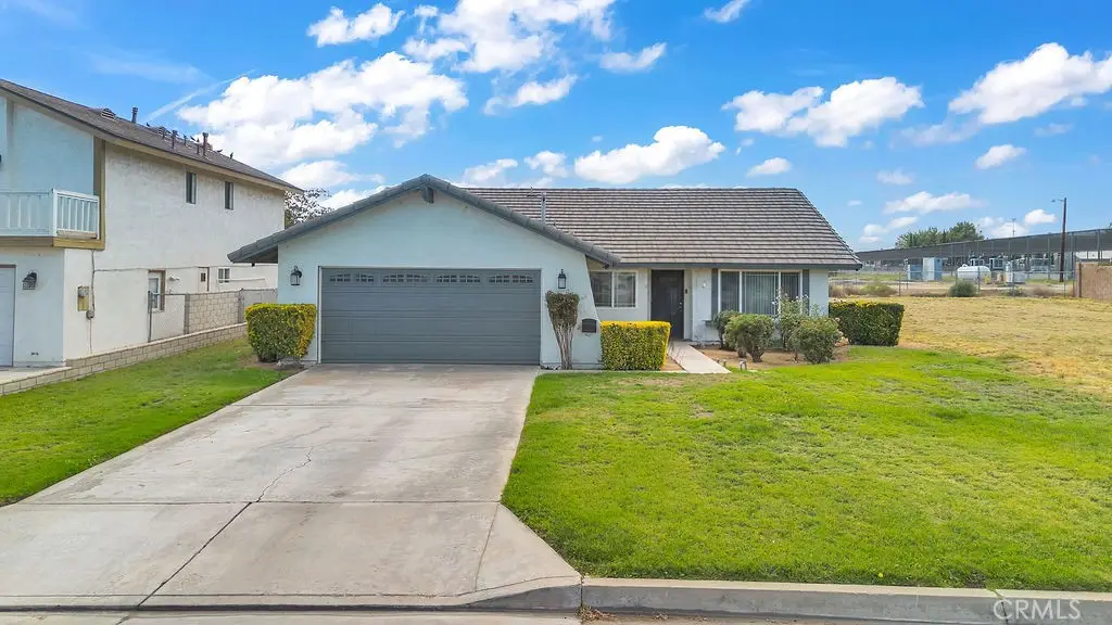 18465 Mountain Meadows, Victorville, CA 92395 - #1