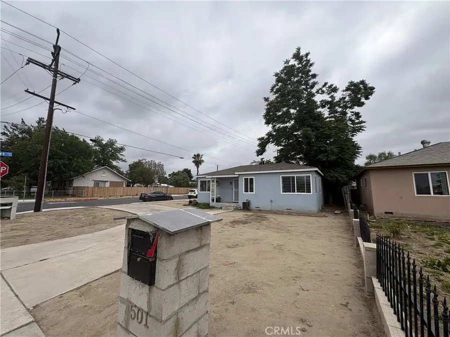501 W Latham Avenue, Hemet, CA 92543 - #2
