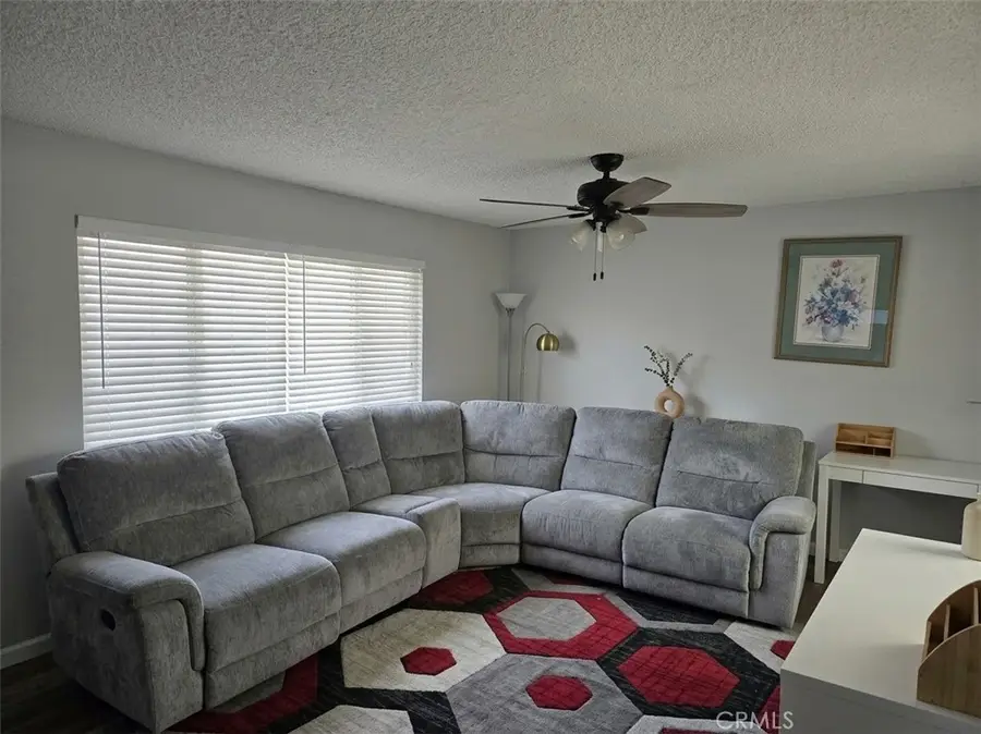 1735 E Whashington St, Colton, CA 92324 - #3