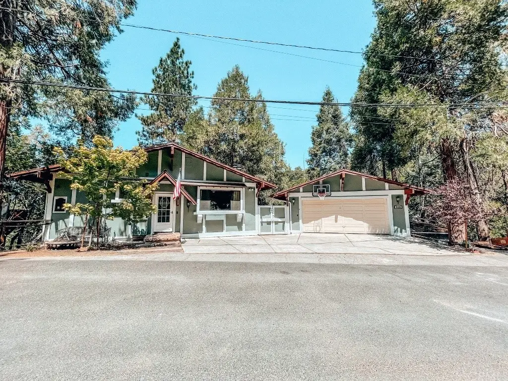 948 Arbula, Crestline, CA 92325 - #1