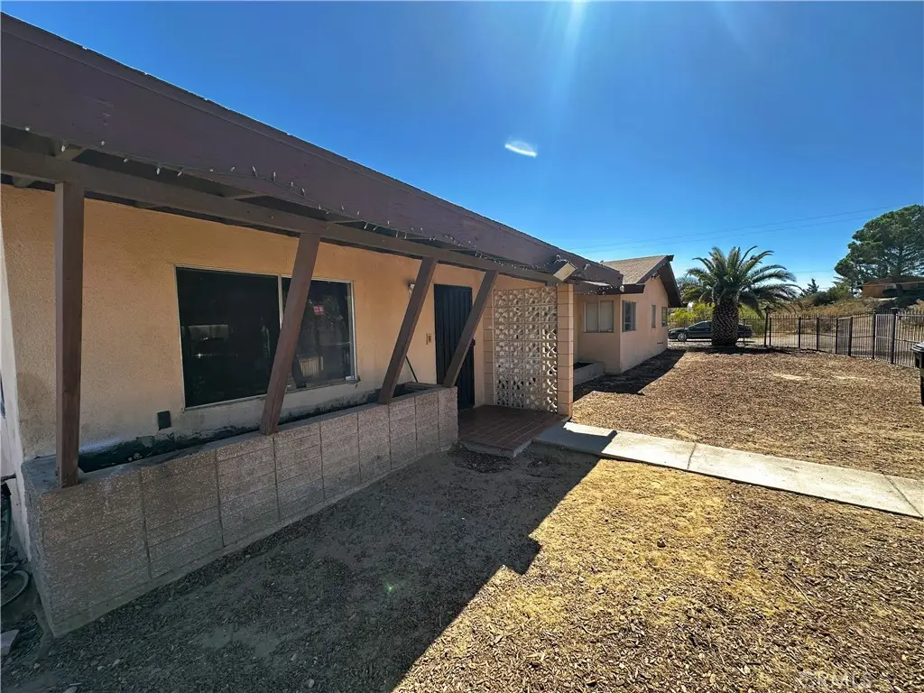 14822 Rodeo Drive, Victorville, CA 92395 - #1