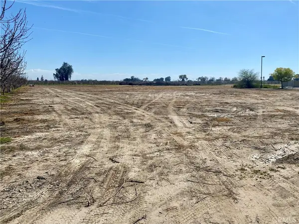 9837 9 1/4 Avenue, Hanford, CA 93230