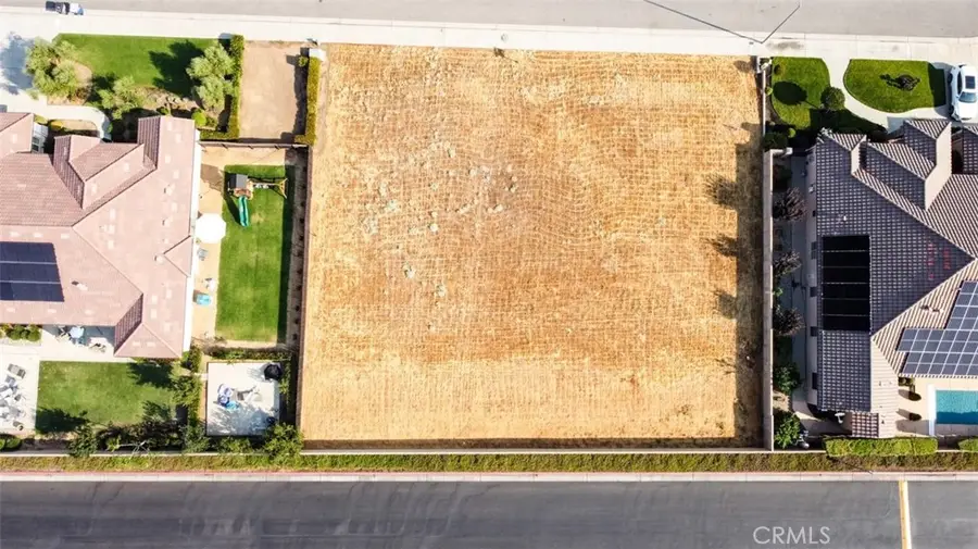 2537 E Prestwick Avenue, Fresno, CA 93730 - Image #2