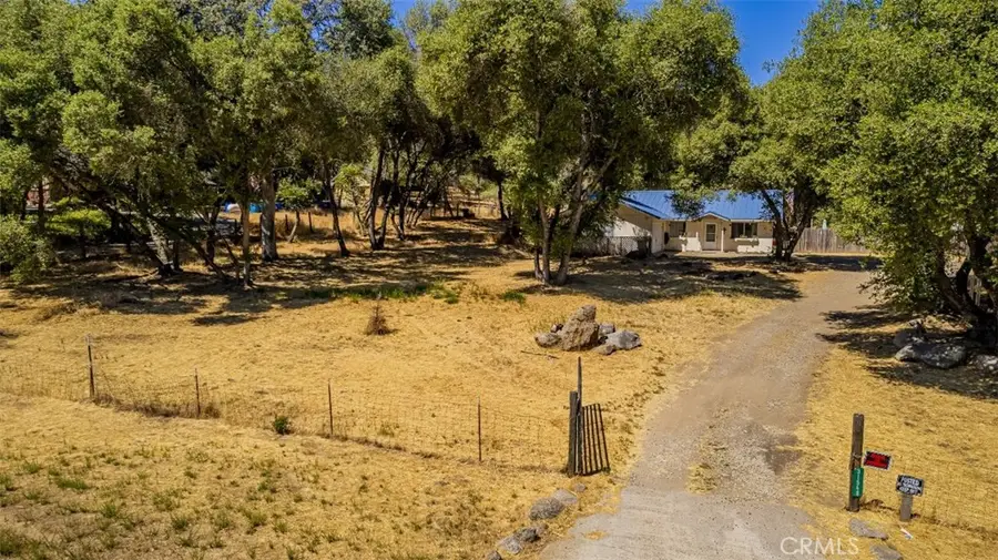 31548 Delaware Road, Coarsegold, CA 93614 - Image #2
