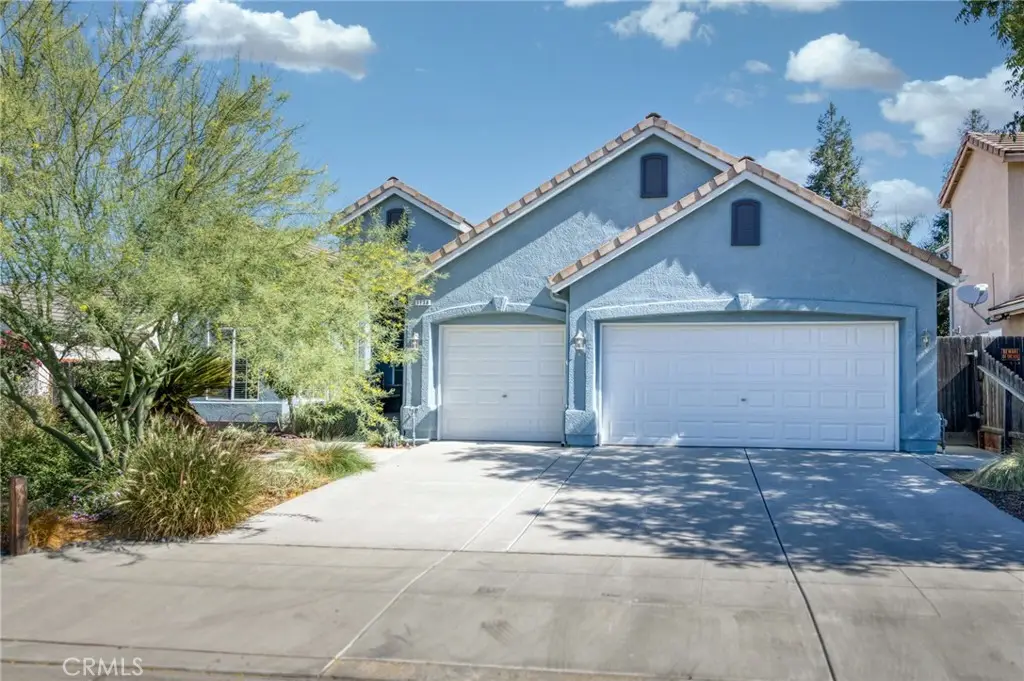 1138 E Pinehurst Avenue, Fresno, CA 93730 - Image #1