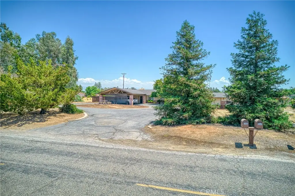 5400 Amber Avenue, Clovis, CA 93619 - Image #1