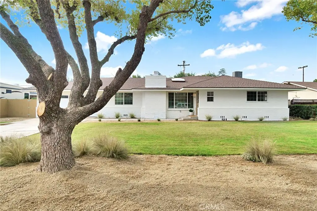 5565 N Winchester Avenue, Fresno, CA 93704 - #1