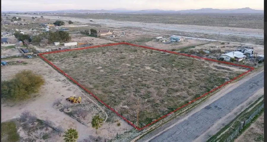 52010 Hidden River Road, Hinkley, CA 92345 - #2