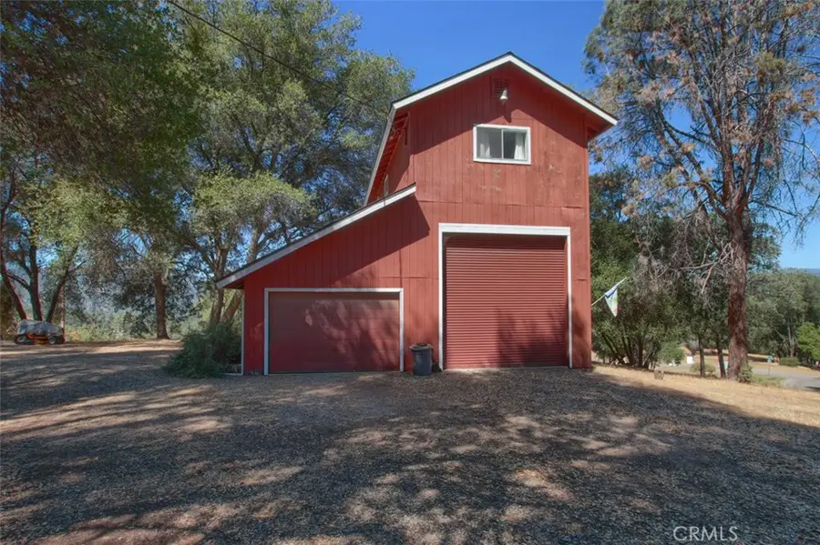 39406 John West Road, Oakhurst, CA 93644 - #2