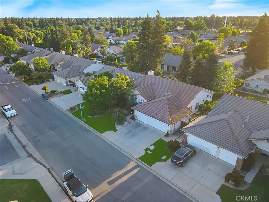 8613 N Whitney, Fresno, CA 93720 - #2