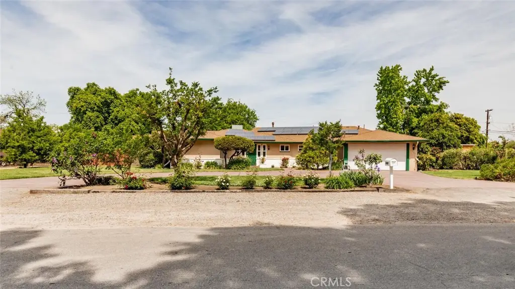 5767 E Park Circle, Fresno, CA 93727 - #1