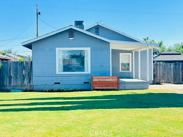 1942 E Olive, Dinuba, CA 93618
