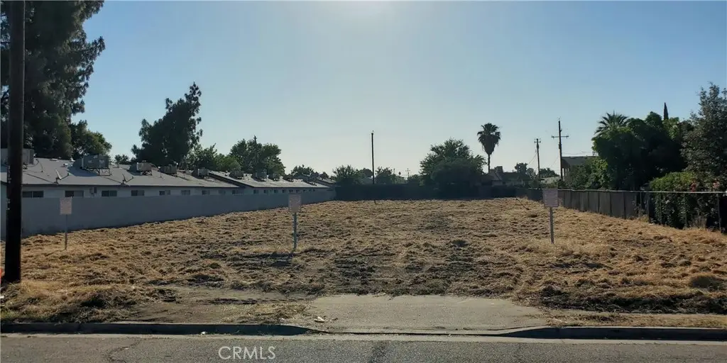 1298 N Millbrook, Fresno, CA 93703 - #1