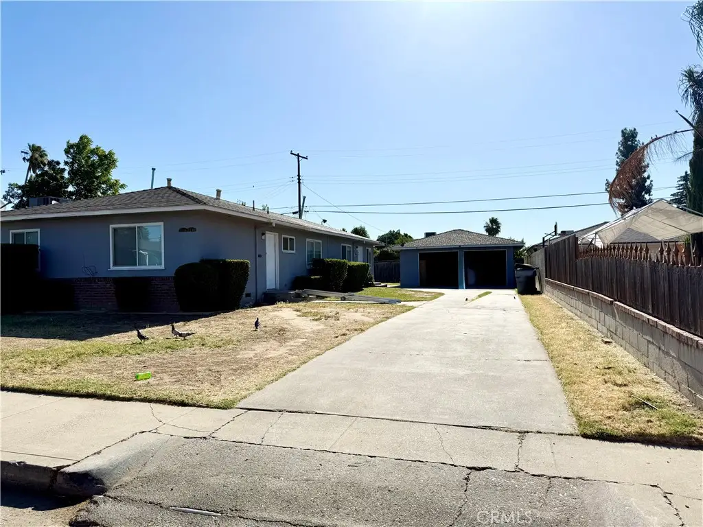 2104 Mayfair W, Fresno, CA 93703 - #1