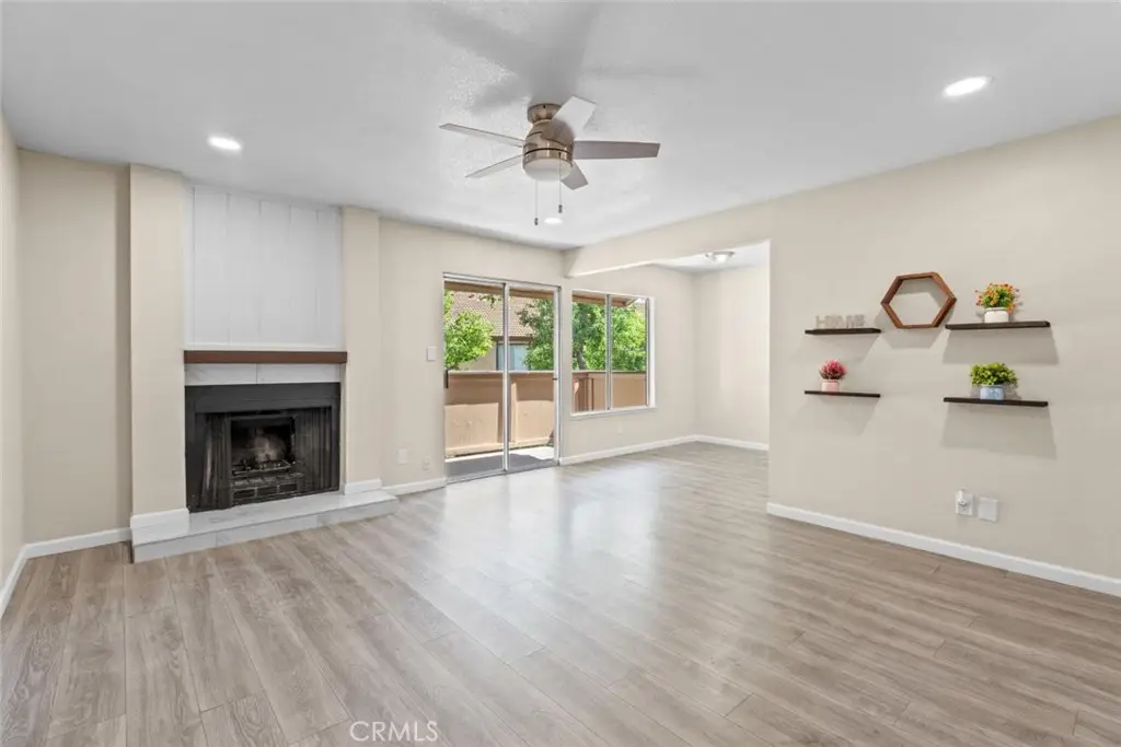 1550 W Ashlan, Fresno, CA 93705 - #1