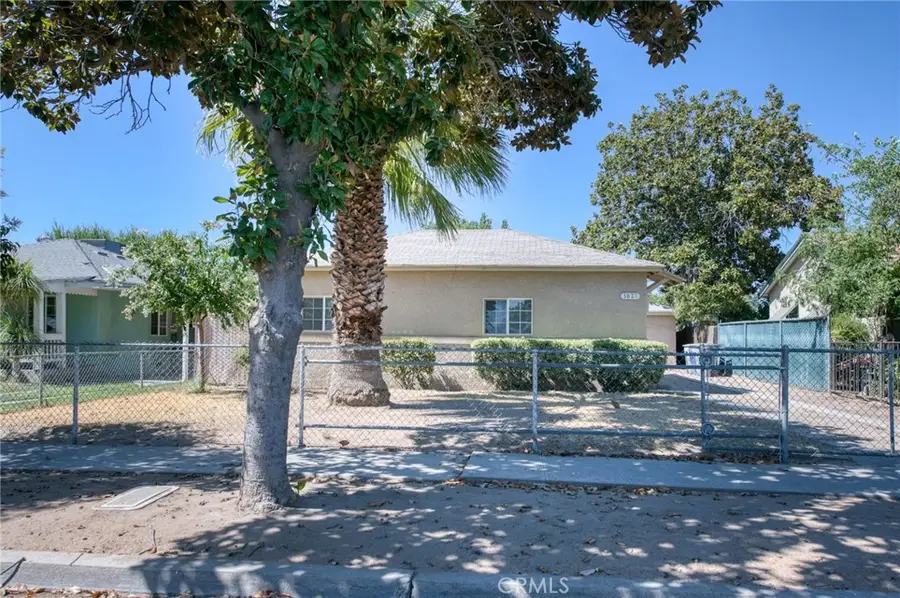 3827 E Hamilton, Fresno, CA 93702 - #2
