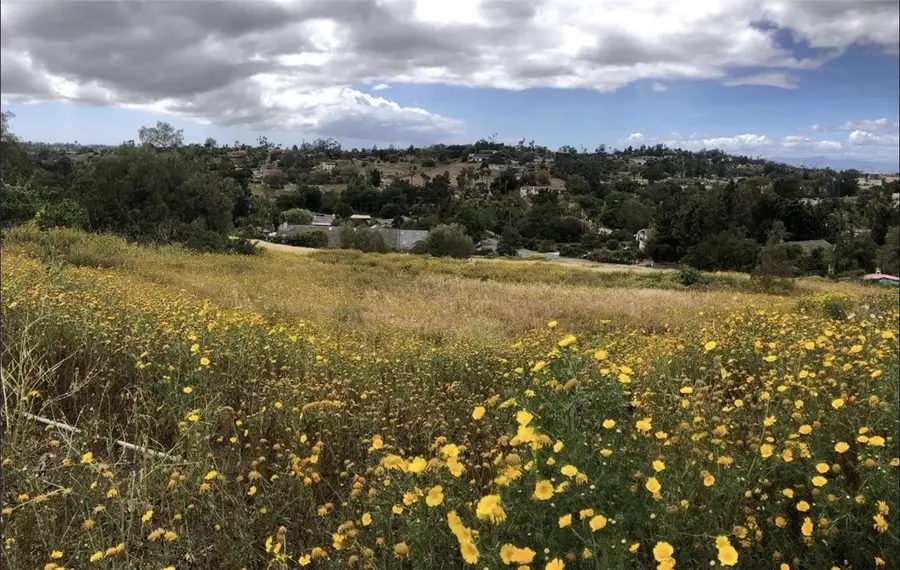 2234 Tierra Verde Road, Vista, CA 92084 - #2