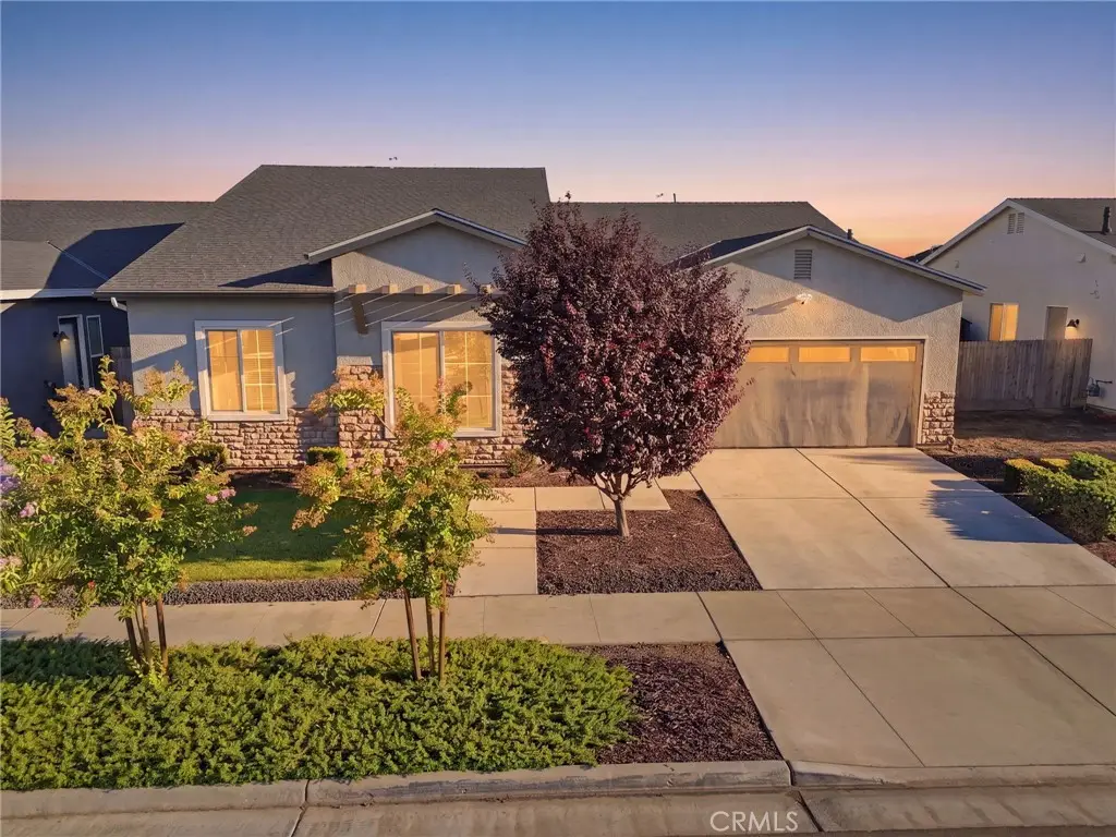 2407 W Andrew, Hanford, CA 93230 - #1