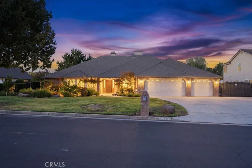 2843 Carolina Avenue, Clovis, CA 93611 - #1