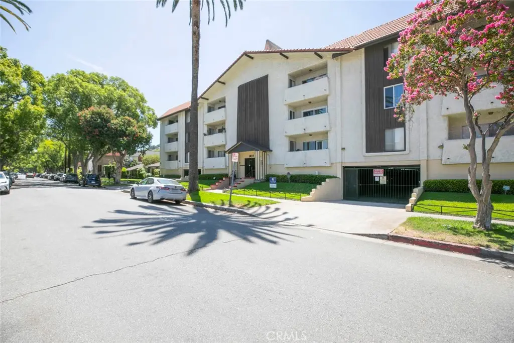 1422 Rock Glen #210, Glendale, CA 91205 - Image #1