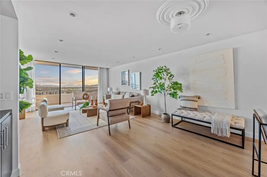 343 Pioneer Dr #1101, Glendale, CA 91203 - Image #3