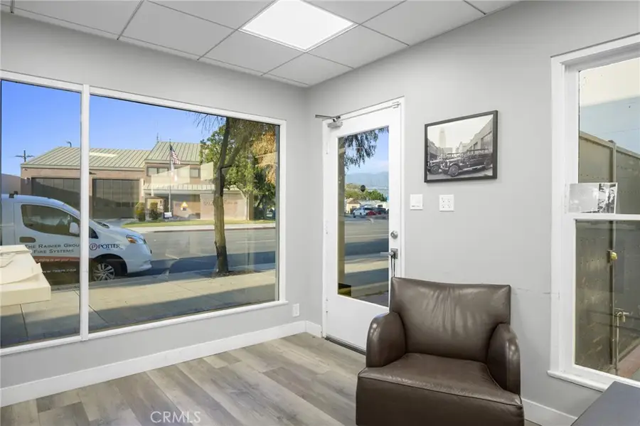 2304 W Burbank Boulevard, Burbank, CA 91506 - #3