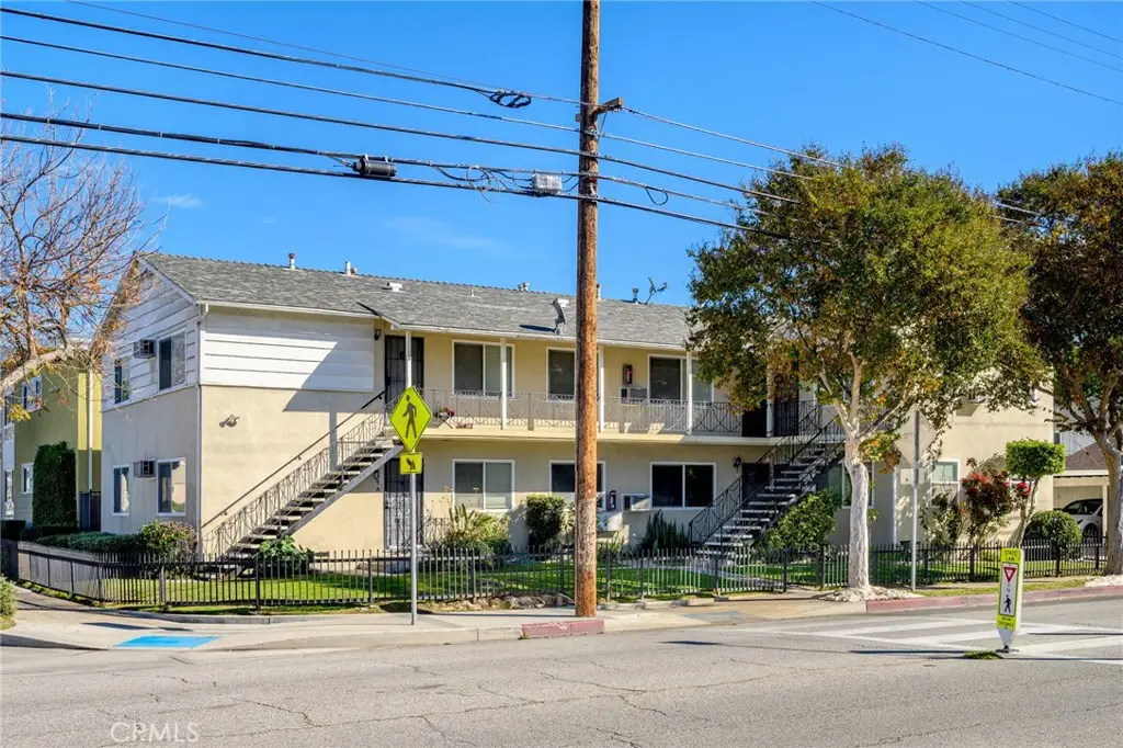 198 W Elmwood, Burbank, CA 91502 - Image #1