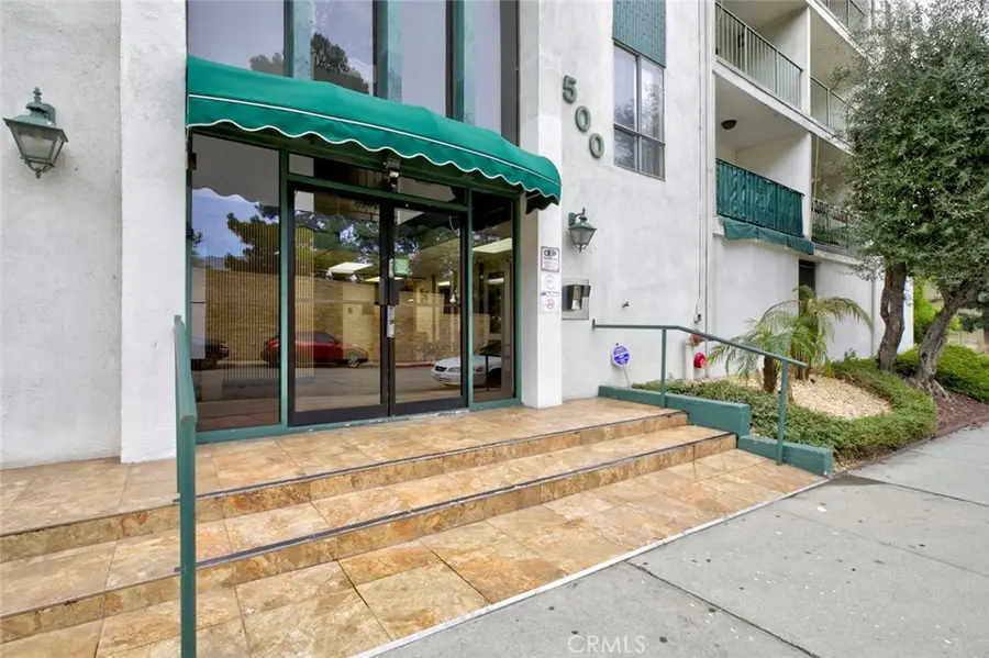 500 Jackson Place #201, Glendale, CA 91206 - Image #2