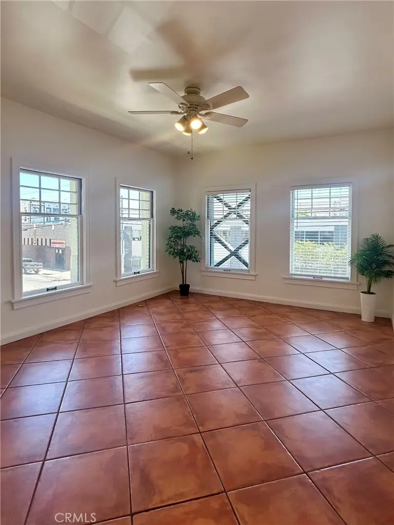 2121 James M Wood Boulevard #224, Los Angeles, CA 90006 - Image #3